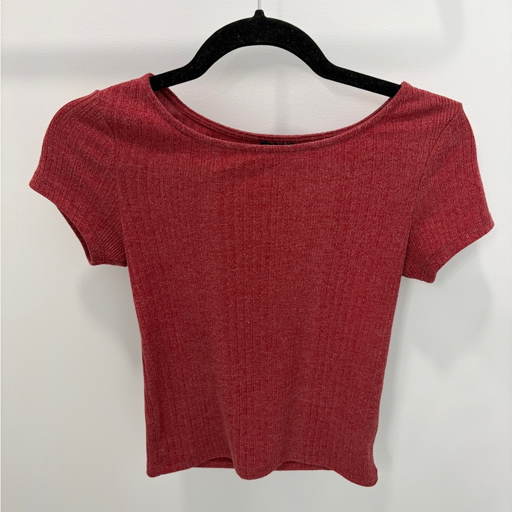 ❤️ Forever 21 Red Stretchy Crop Top - Medium